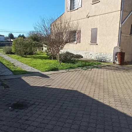 A La Bonne Etape شقة